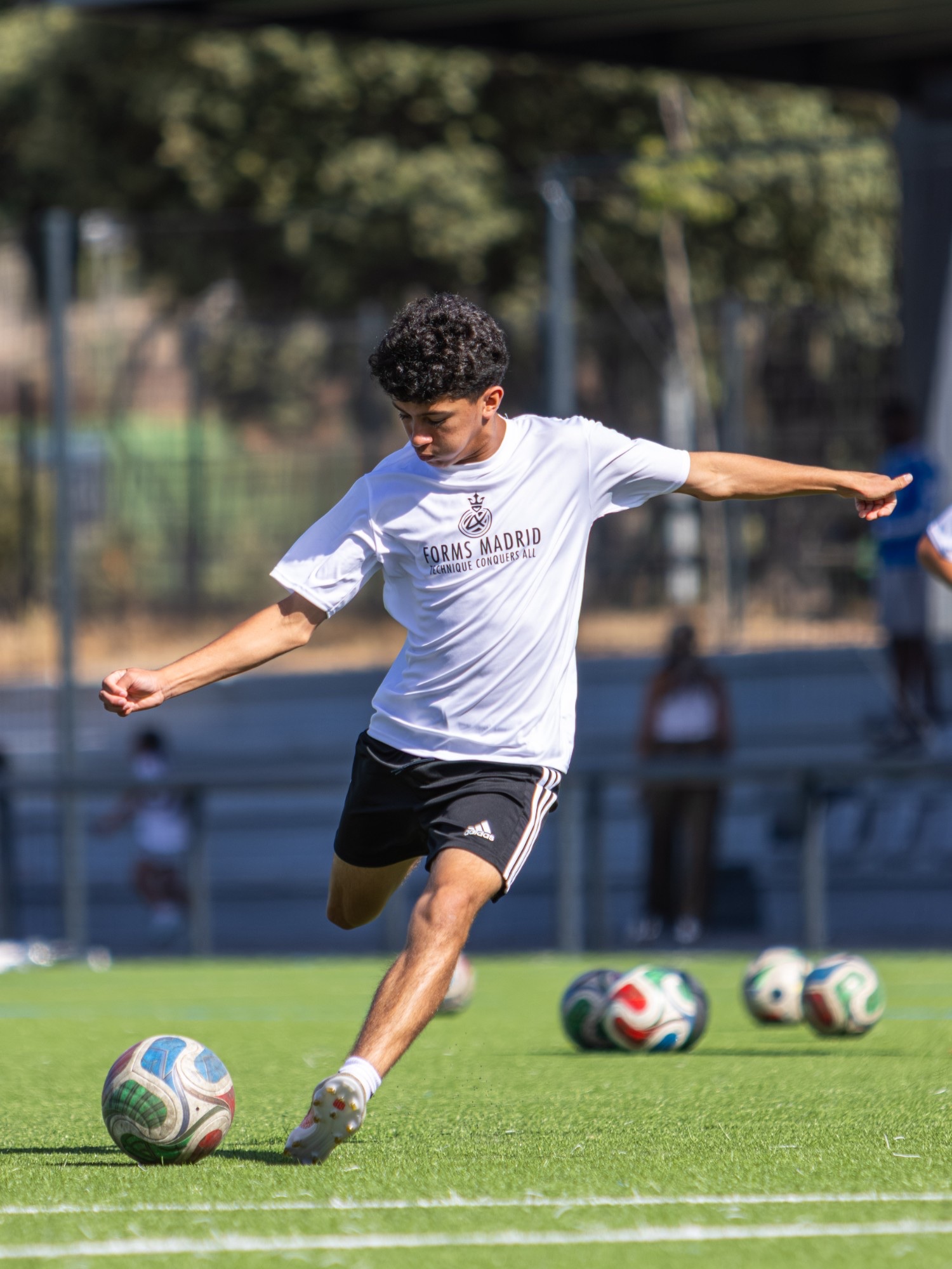 A Forms player finishing in training