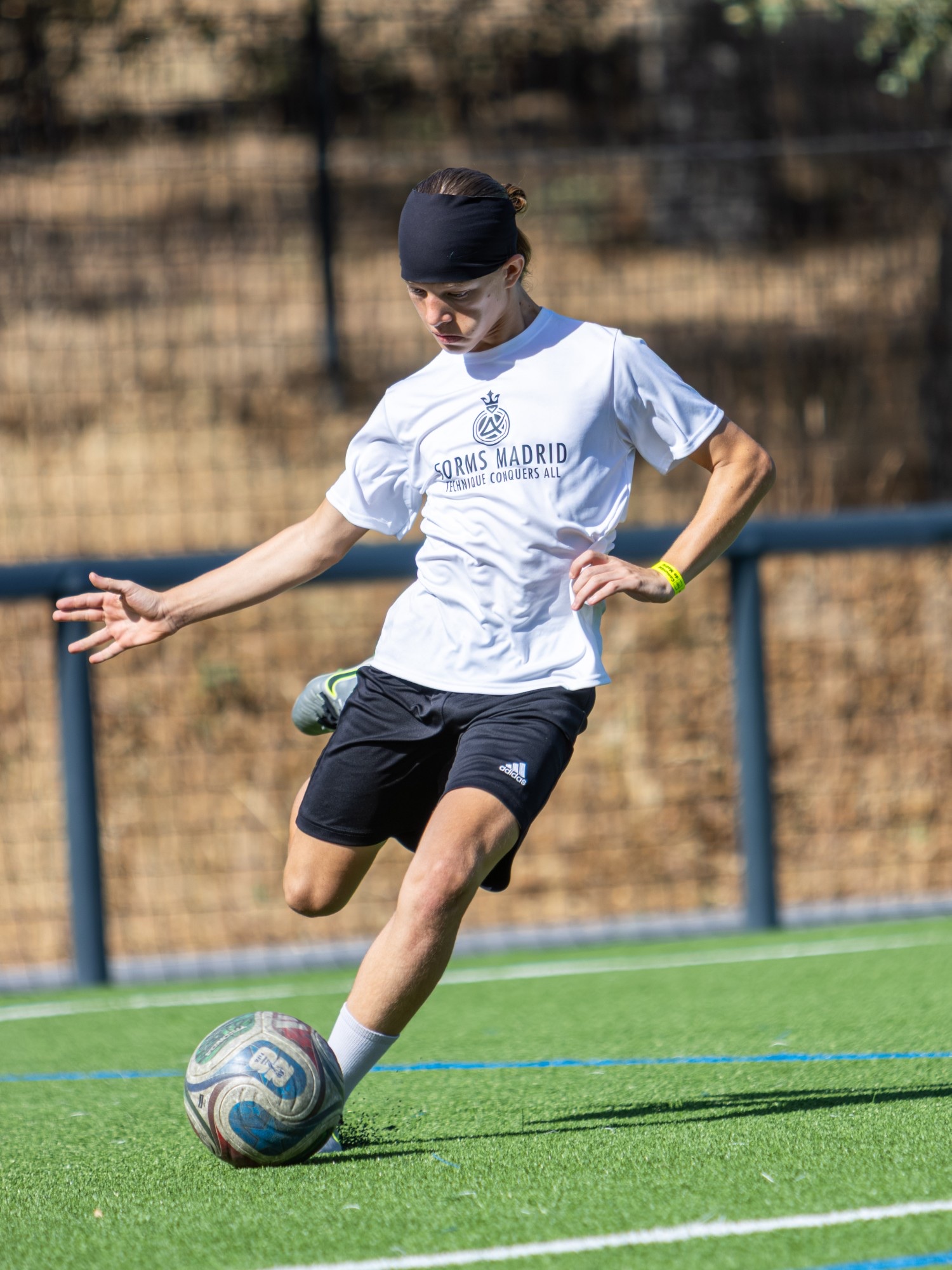A Forms player shaping to shoot